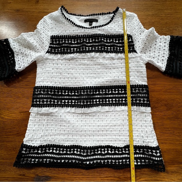 ⭐️ Banana Republic Eyelet Blouse Top Size SMALL - Picture 13 of 14